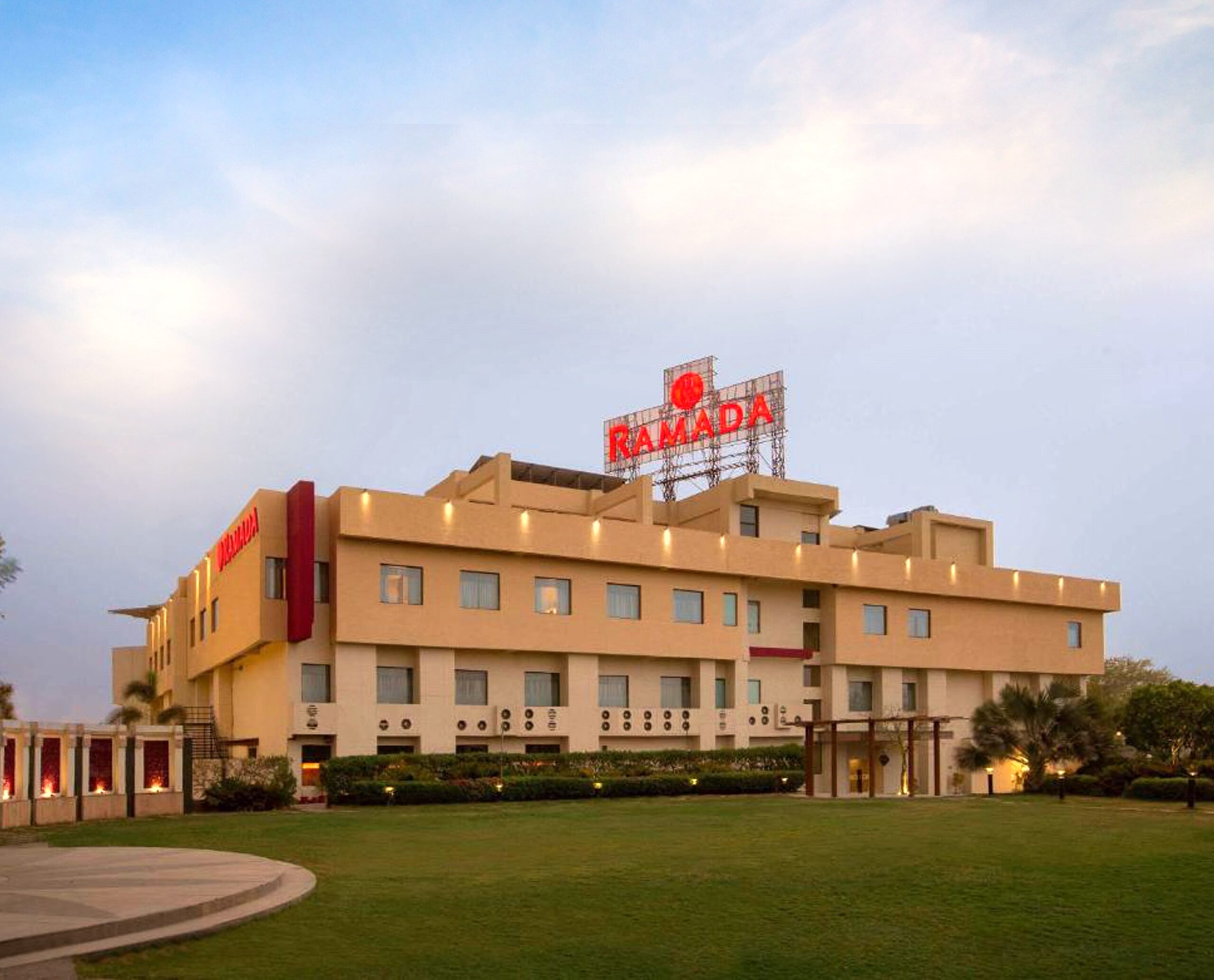 Ramada Hotel, Ajmer (Vegetarian Hotel) Ramada Hotel, Ajmer (Vegetarian Hotel)